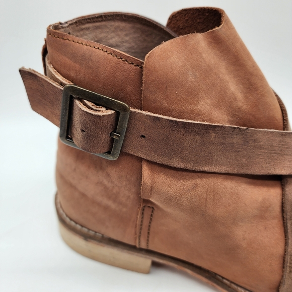 Free People Las Palmas Leather Distressed Ankle Boots Size 39 - Picture 3 of 11